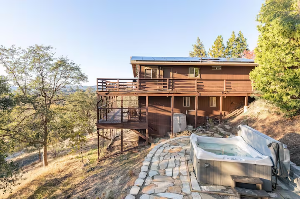 Book your stay at Alma Vista and experience the beauty of the 108!